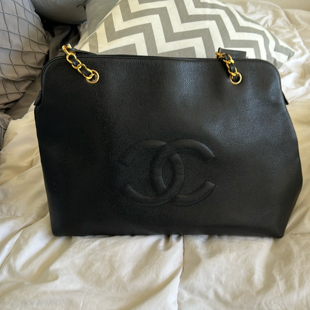 CHANEL caviar tote large shoulder bag with matching CHANEL wallet
